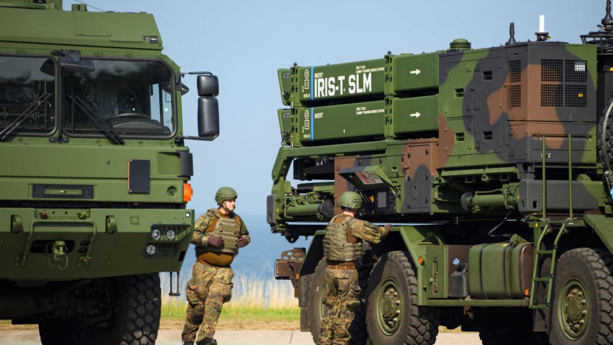 Soldiers put the IRIS-T SLM air defence system into operation